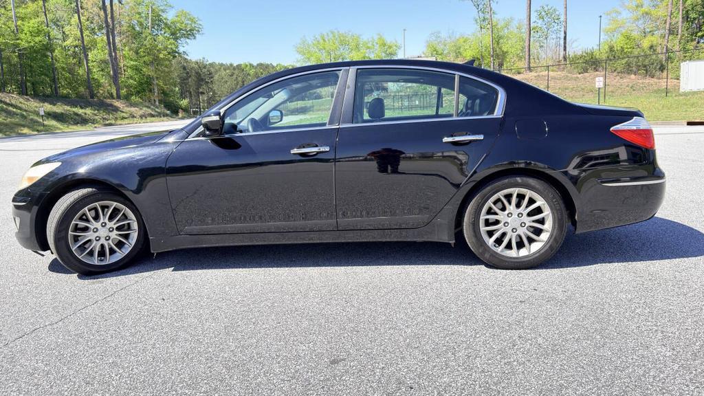 2010 Hyundai Genesis - $5,900