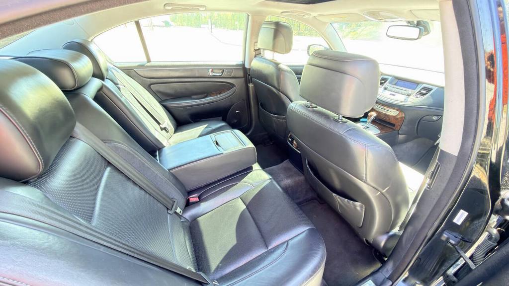 2010 Hyundai Genesis - $5,900