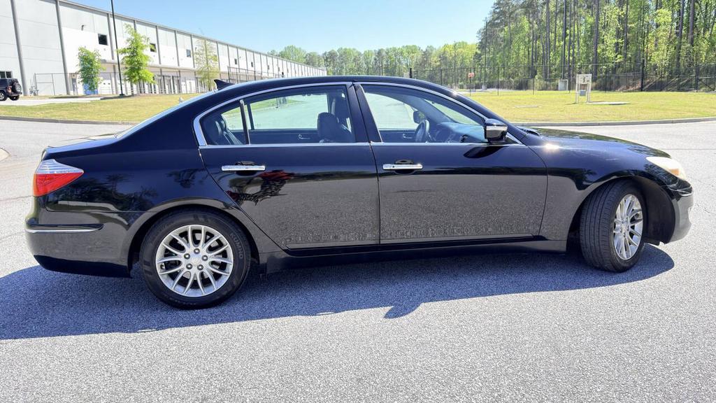 2010 Hyundai Genesis - $5,900