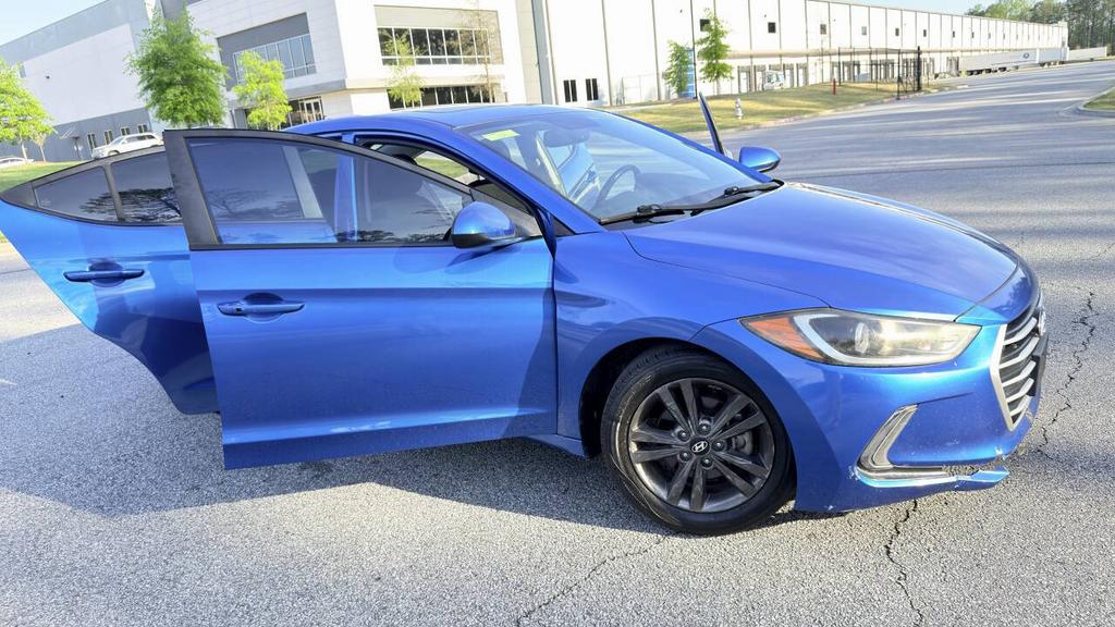 2017 Hyundai Elantra - $5,900