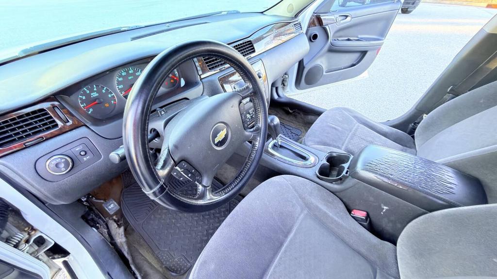 2014 Chevrolet Impala - $3,950