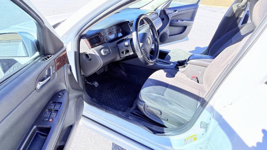 2014 Chevrolet Impala - $3,950