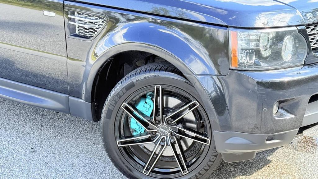 2012 Land Rover Range Rover Sport - $6,500