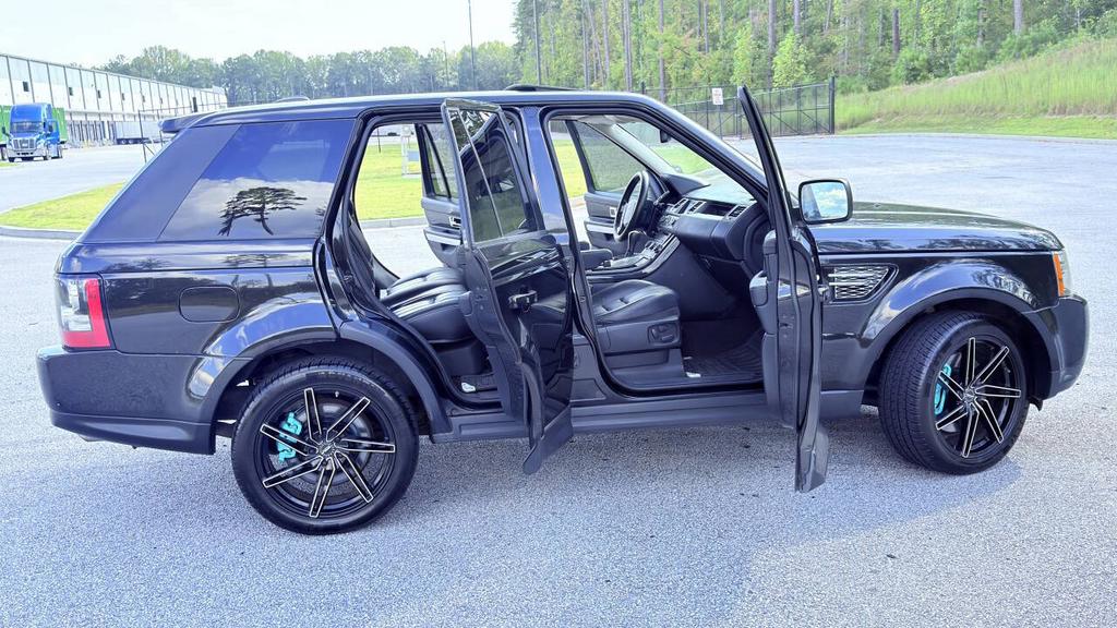 2012 Land Rover Range Rover Sport - $6,500