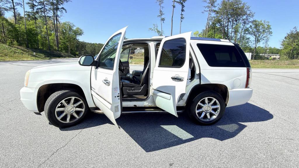 2008 GMC Yukon - $4,500