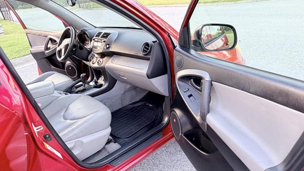 2009 Toyota RAV4 - $6,800