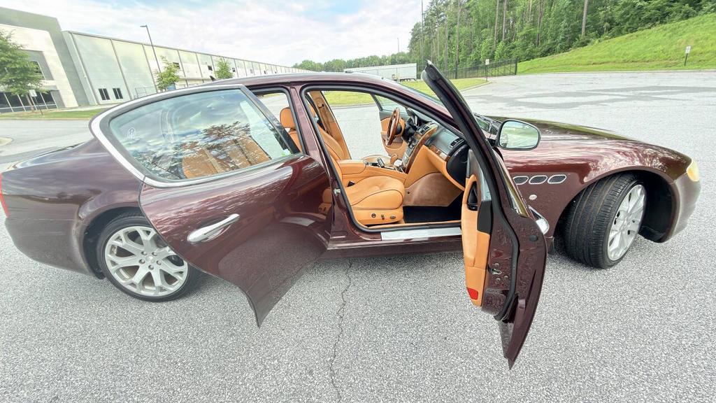2009 Maserati Quattroporte - $7,500