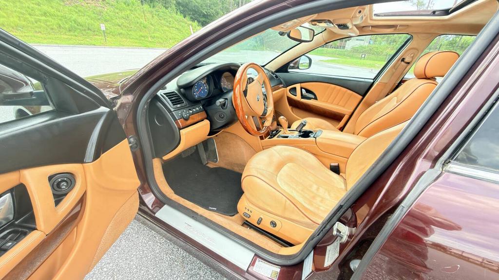 2009 Maserati Quattroporte - $7,500