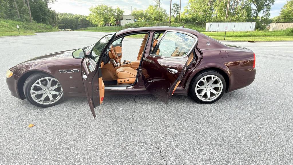 2009 Maserati Quattroporte - $7,500