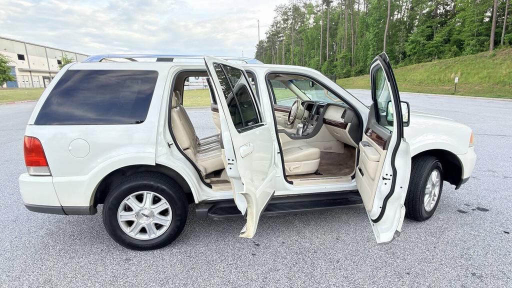 2004 Lincoln Aviator - $3,800