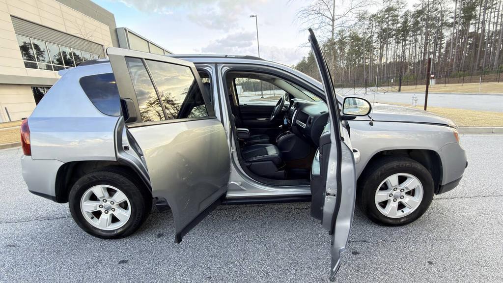 2017 Jeep Compass - $5,900