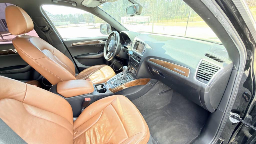 2010 Audi Q5 - $7,500