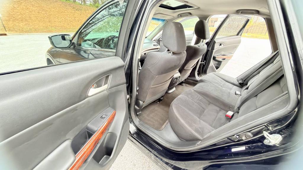 2012 Honda Crosstour - $5,500