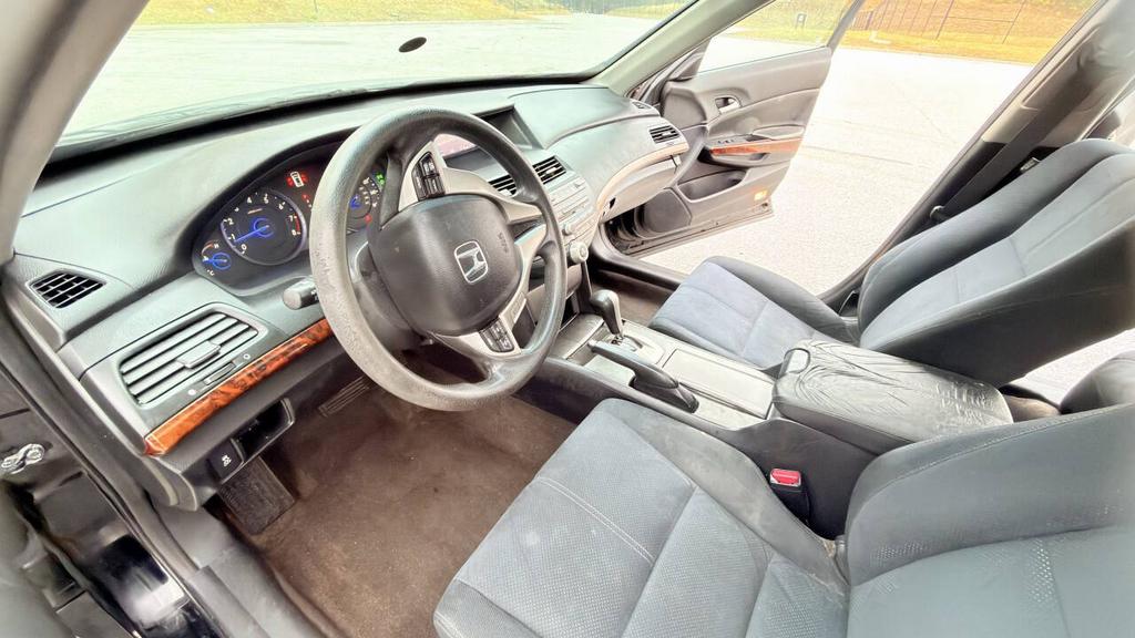 2012 Honda Crosstour - $5,500