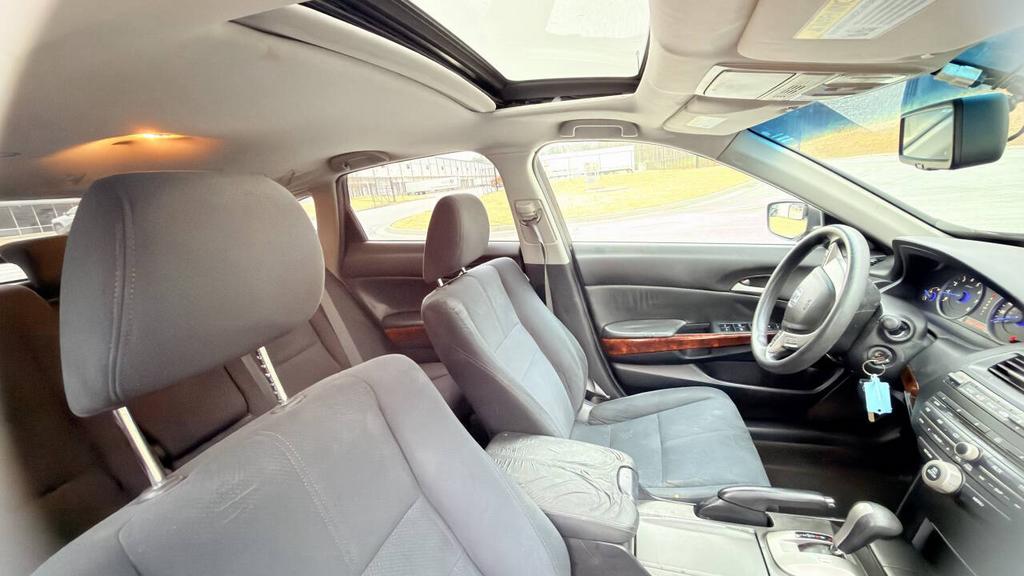 2012 Honda Crosstour - $5,500