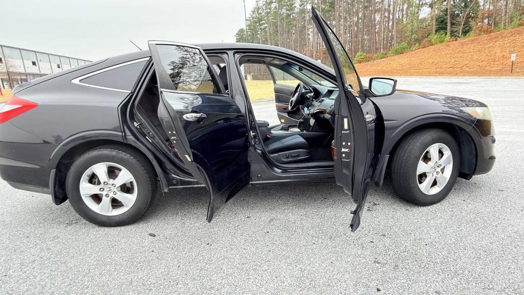 2012 Honda Crosstour - $5,500