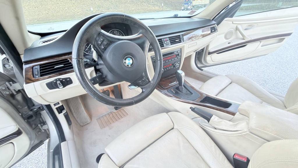 2009 BMW 3 Series - $4,900