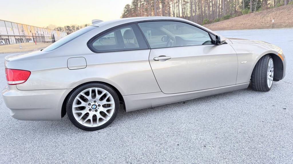 2009 BMW 3 Series - $4,900