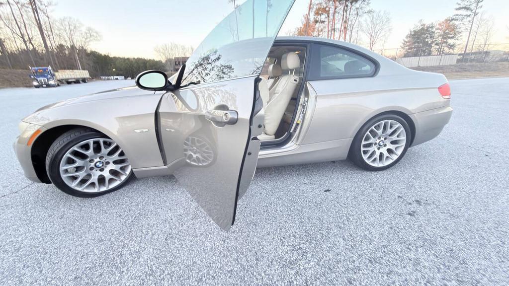2009 BMW 3 Series - $4,900