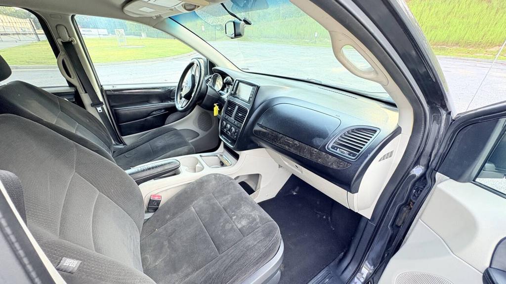 2012 Dodge Grand Caravan - $3,500