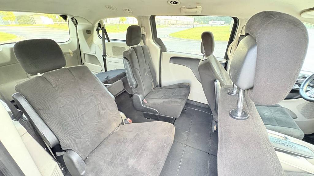 2012 Dodge Grand Caravan - $3,500