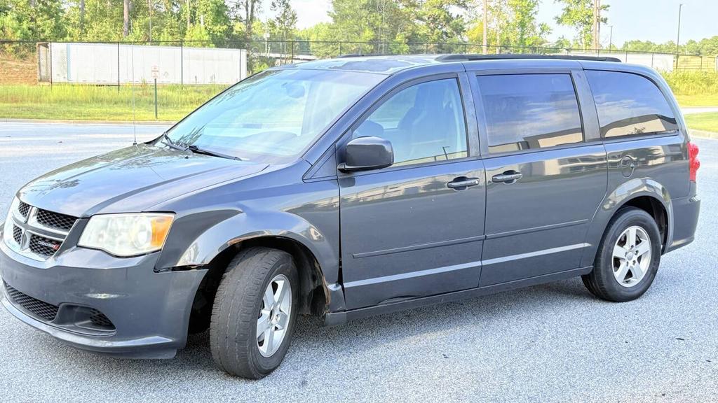 2012 Dodge Grand Caravan - $3,500