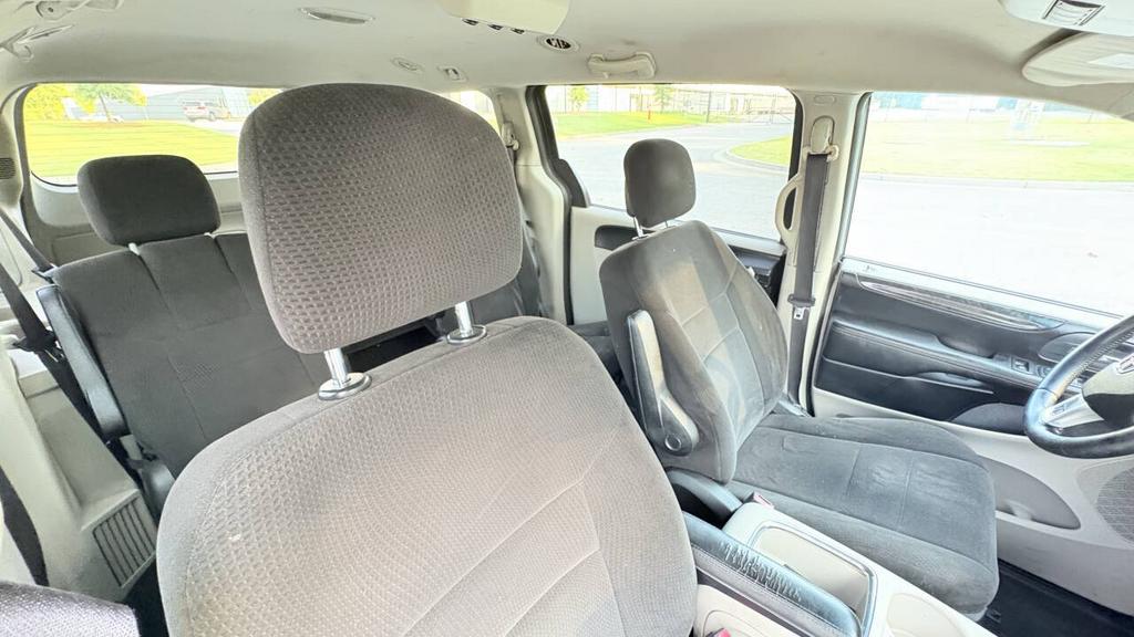 2012 Dodge Grand Caravan - $3,500