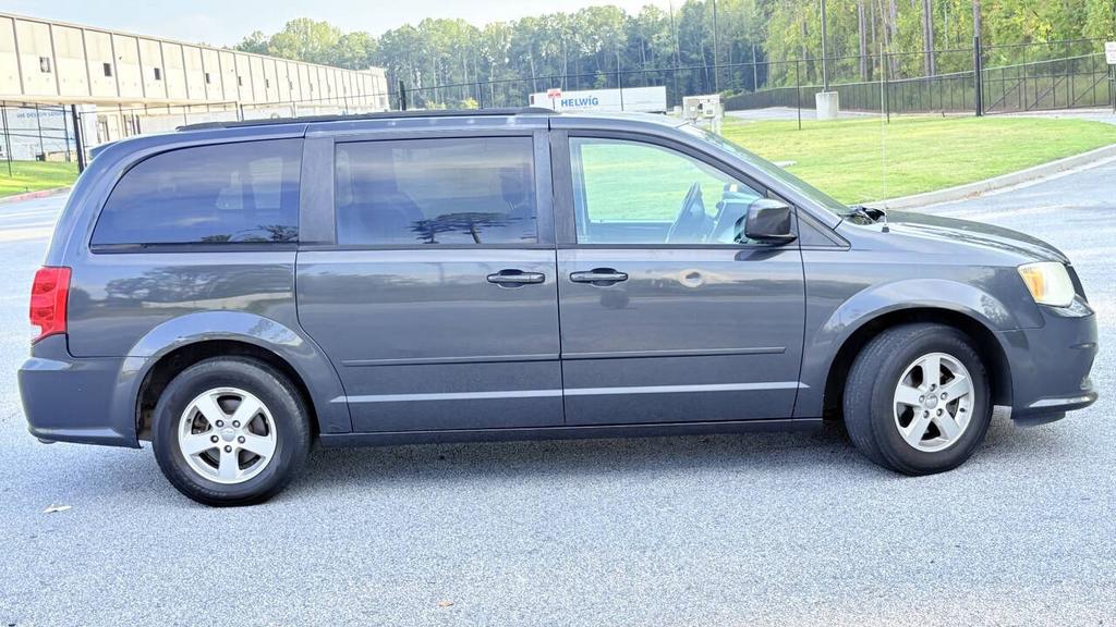 2012 Dodge Grand Caravan - $3,500