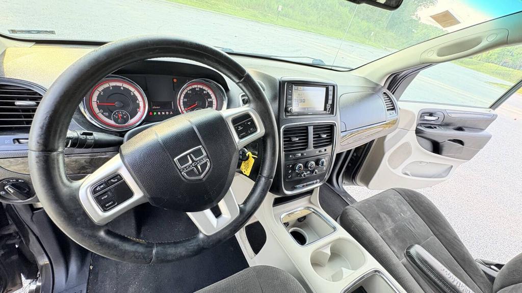 2012 Dodge Grand Caravan - $3,500