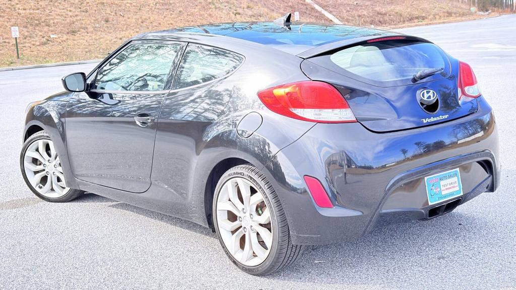2013 Hyundai Veloster - $5,900