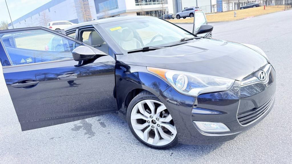 2013 Hyundai Veloster - $5,900