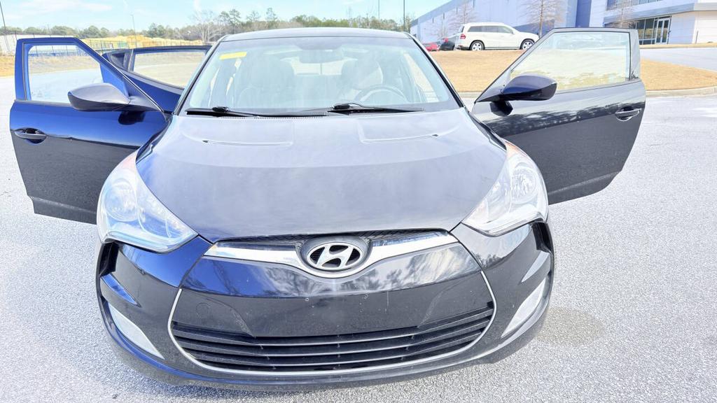 2013 Hyundai Veloster - $5,900