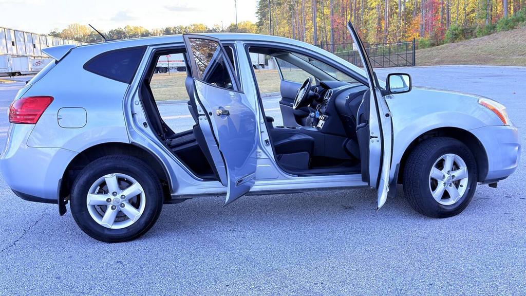 2013 Nissan Rogue - $4,900
