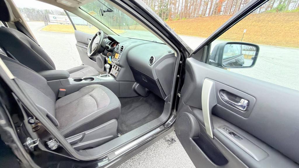 2012 Nissan Rogue - $4,500