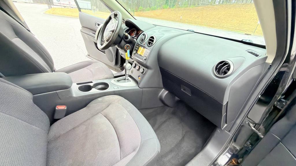 2012 Nissan Rogue - $4,500