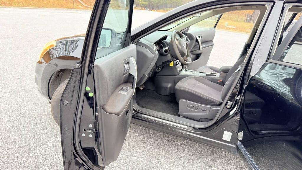 2012 Nissan Rogue - $4,500