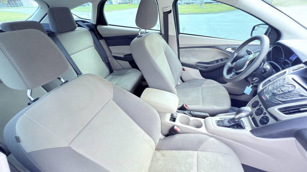 2012 Ford Focus - $4,950