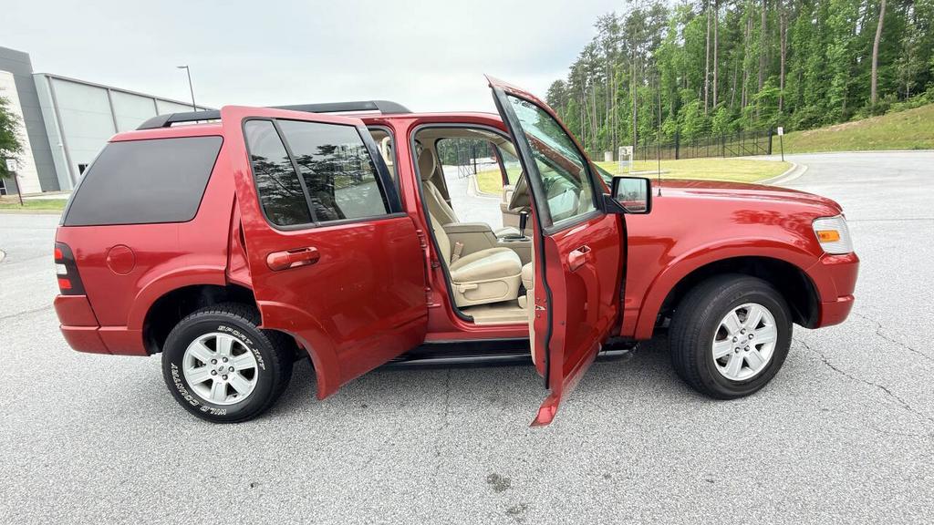 2010 Ford Explorer - $4,300