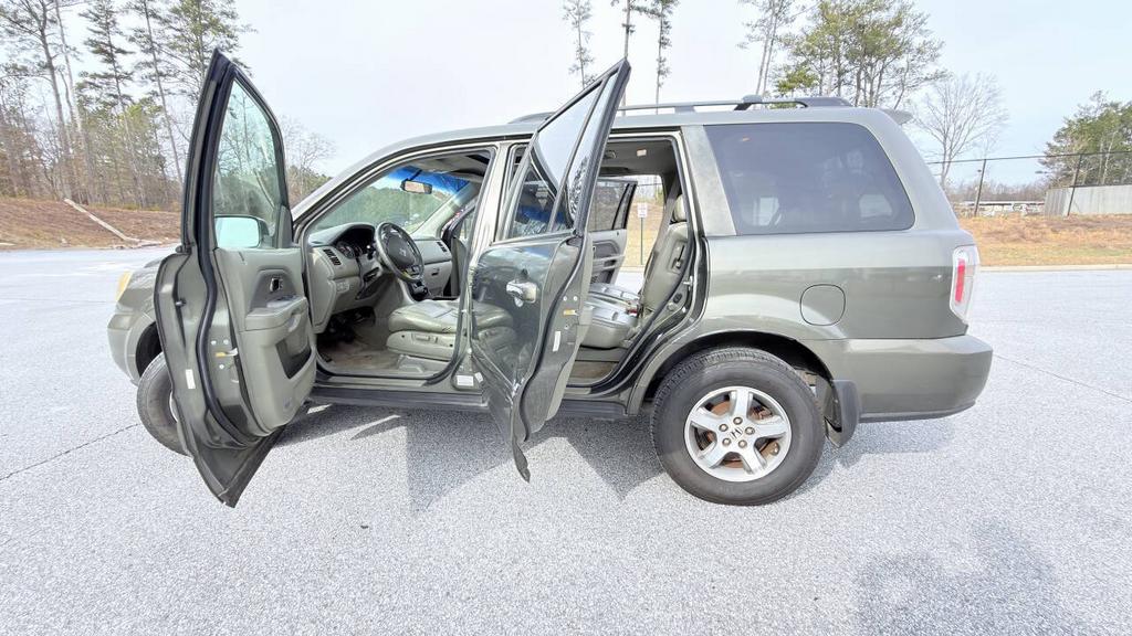 2006 Honda Pilot - $3,900