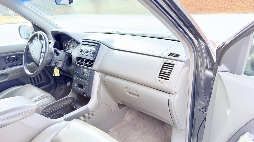 2006 Honda Pilot - $3,900