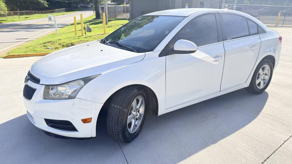2014 Chevrolet Cruze - $3,500