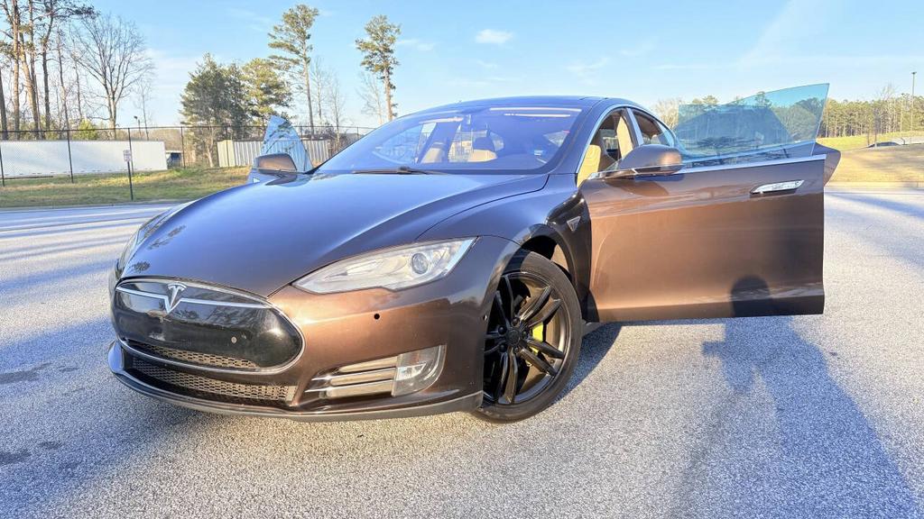 2013 Tesla Model S - $8,800