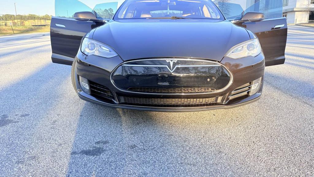 2013 Tesla Model S - $8,800