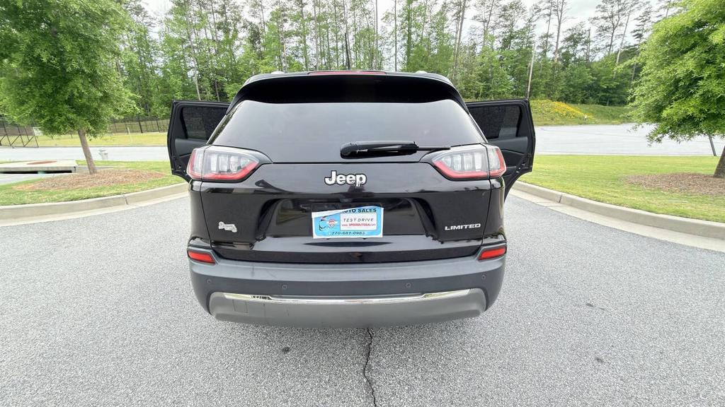 2019 Jeep Cherokee - $5,800