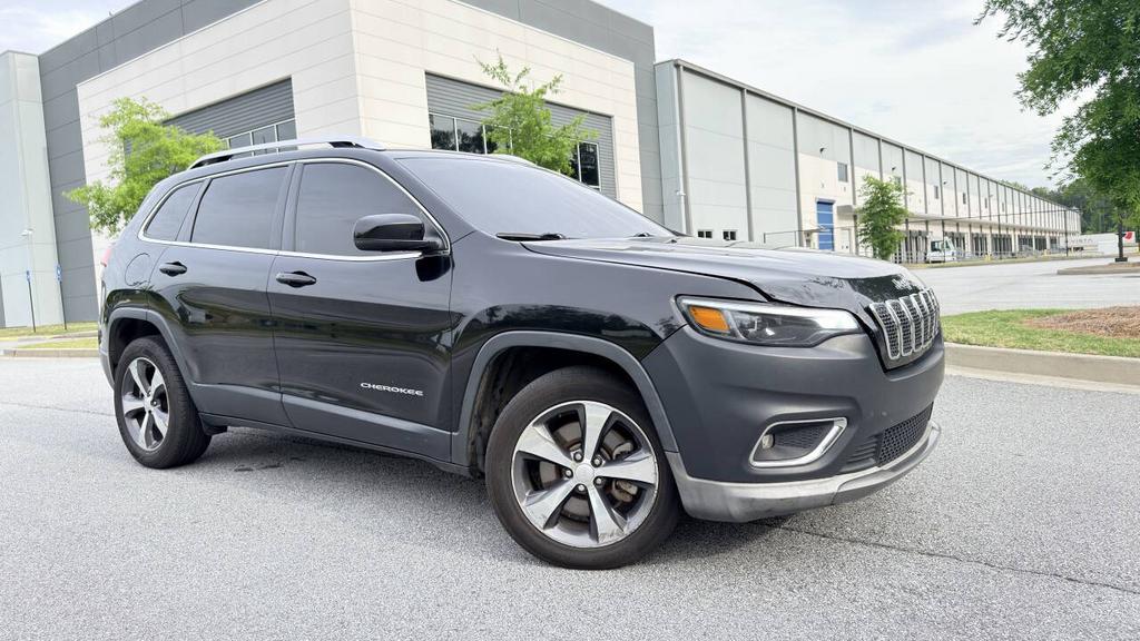 2019 Jeep Cherokee - $5,800