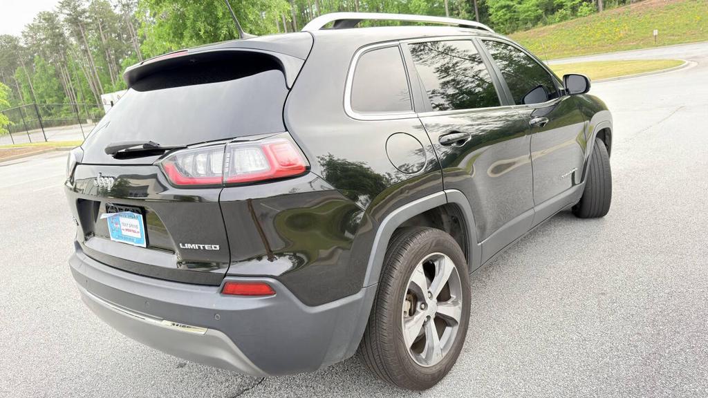 2019 Jeep Cherokee - $5,800