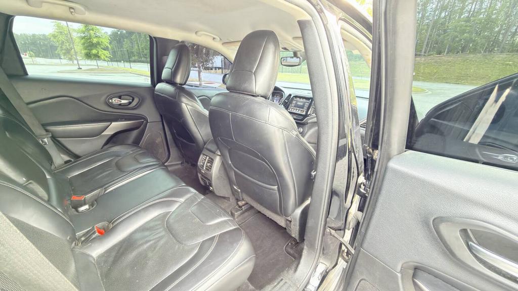 2019 Jeep Cherokee - $5,800
