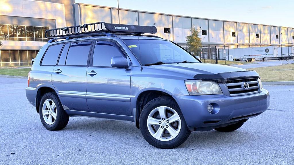 2005 Toyota Highlander - $4,900