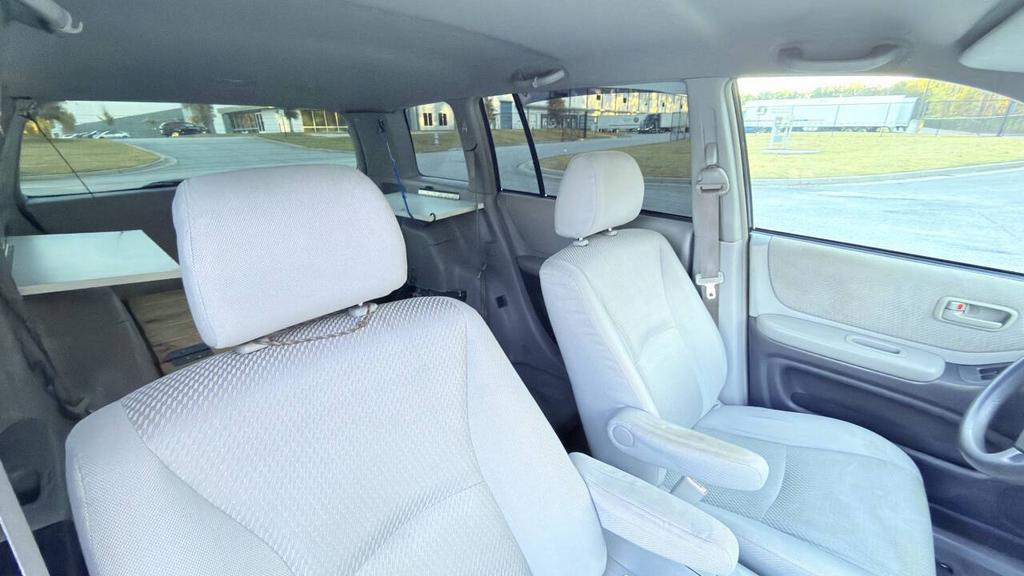 2005 Toyota Highlander - $4,900
