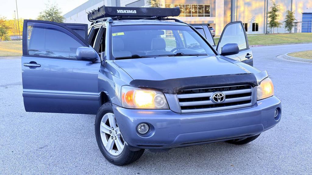 2005 Toyota Highlander - $4,900